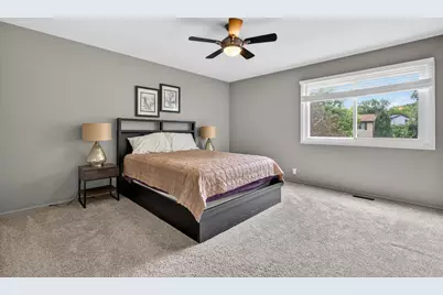 433 N Ashbury Avenue, Bolingbrook, IL 60440 - Photo 7