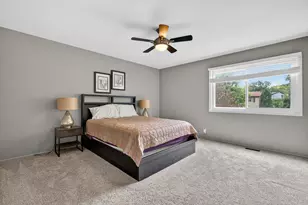 433 N Ashbury Ave, Bolingbrook, IL 60440 - Photo 7