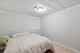 4833 N Troy St, Chicago, IL 60625 - Photo 13