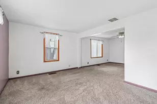 11806 Maple Ave, Hebron, IL 60034 - Photo 27