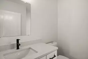 790 Wing St, Elgin, IL 60123 - Photo 23