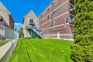 3761 S Lake Park Ave, Chicago, IL 60653 - Photo 49