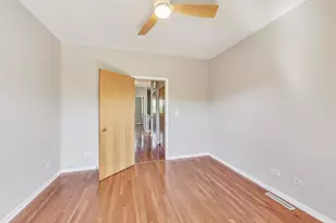 3761 S Lake Park Ave, Chicago, IL 60653 - Photo 21