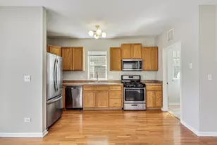 3761 S Lake Park Ave, Chicago, IL 60653 - Photo 11