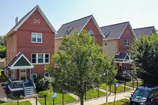 3761 S Lake Park Ave, Chicago, IL 60653 - Photo 1