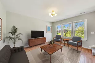 3761 S Lake Park Ave, Chicago, IL 60653 - Photo 5