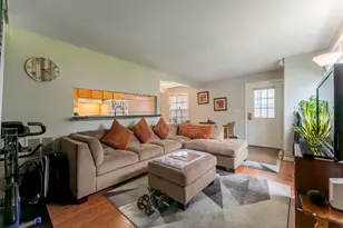 1261 Prairie Ave, Glendale Heights, IL 60139 - Photo 7