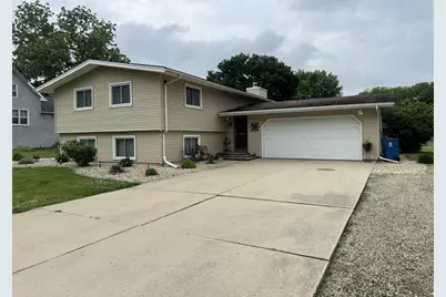 209 N Steele Street, Cherry, IL 61317 - Photo 1
