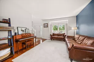 109 Bobolink Dr, Grayslake, IL 60030 - Photo 5