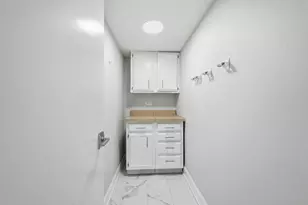 1400 N Yarmouth Pl, Mount Prospect, IL 60056 - Photo 11