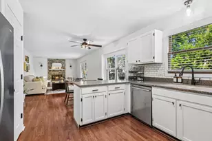 1611 Beels Ct, Batavia, IL 60510 - Photo 3