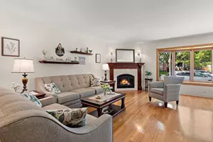 6335 N Karlov Ave, Chicago, IL 60646 - Photo 3