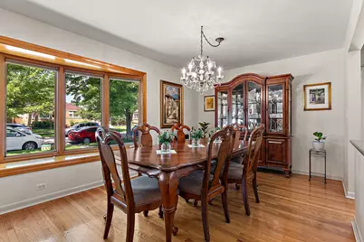 6335 N Karlov Avenue, Chicago, IL 60646 - Photo 5