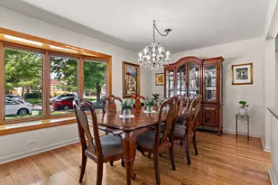 6335 N Karlov Ave, Chicago, IL 60646 - Photo 5