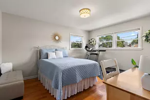 6335 N Karlov Ave, Chicago, IL 60646 - Photo 11