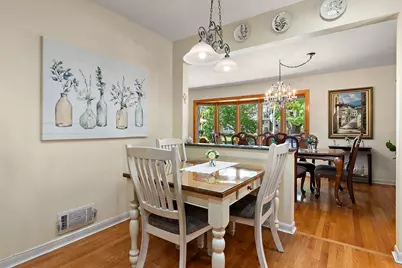 6335 N Karlov Avenue, Chicago, IL 60646 - Photo 9