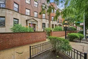 1030 W Byron St, Chicago, IL 60613 - Photo 3