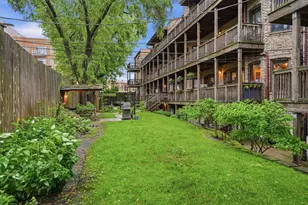 1030 W Byron St, Chicago, IL 60613 - Photo 29