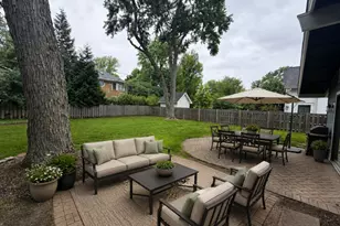 611 E Davis St, Arlington Heights, IL 60005 - Photo 13