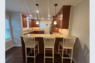 611 E Davis Street, Arlington Heights, IL 60005 - Photo 7