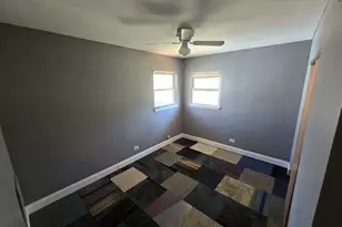 722 N Center St, Naperville, IL 60563 - Photo 3