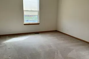 1428 Reserve Ln, Dekalb, IL 60115 - Photo 9