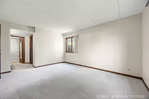 6223 Lake Park Ln, Willowbrook, IL 60527 - Photo 9