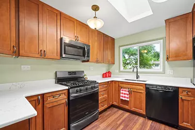 1970 Nottingham Lane, Wheaton, IL 60189 - Photo 9