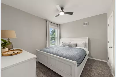 501 S Wisconsin Avenue, Villa Park, IL 60181 - Photo 19