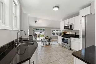 501 S Wisconsin Ave, Villa Park, IL 60181 - Photo 11