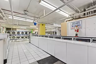 655 W Irving Park Rd, Chicago, IL 60613 - Photo 19