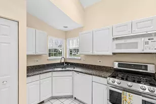 1535 Auburn Ln, Gurnee, IL 60031 - Photo 9
