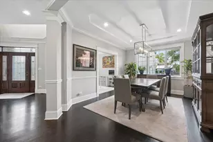 5054 W Berwyn Ave, Chicago, IL 60630 - Photo 9