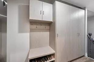 5054 W Berwyn Ave, Chicago, IL 60630 - Photo 27