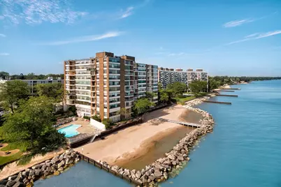 1616 Sheridan Road #2C, Wilmette, IL 60091 - Photo 1