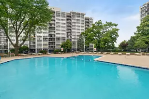 8809 Golf Rd, Niles, IL 60714 - Photo 15