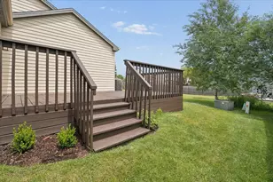 201 Bingham Cir, Mundelein, IL 60060 - Photo 25