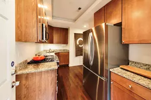 530 W Cornelia Ave, Chicago, IL 60657 - Photo 7
