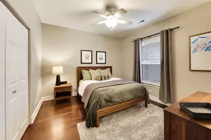 530 W Cornelia Ave, Chicago, IL 60657 - Photo 9