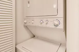 530 W Cornelia Ave, Chicago, IL 60657 - Photo 13