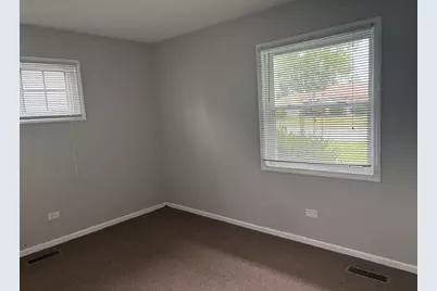 347 Tiverton Lane, Steger, IL 60475 - Photo 5