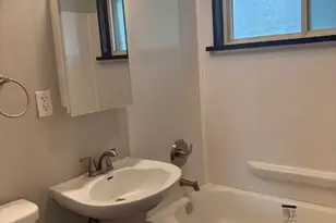 347 Tiverton Ln, Steger, IL 60475 - Photo 7