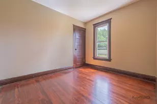 1307 E Cass St, Joliet, IL 60432 - Photo 9
