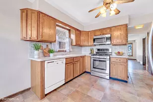 7847 Mason Ave, Burbank, IL 60459 - Photo 11