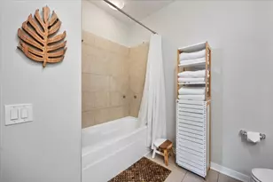 757 N Orleans St, Chicago, IL 60654 - Photo 13