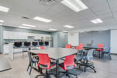 650 E Algonquin Road, Schaumburg, IL 60173 - Photo 9