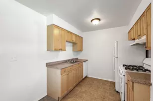 1342 S 14th St, Saint Charles, IL 60174 - Photo 5