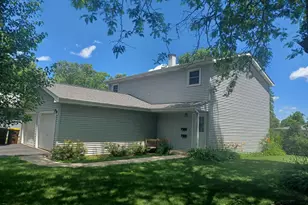 855857 Rhodes St, Woodstock, IL 60098 - Photo 5