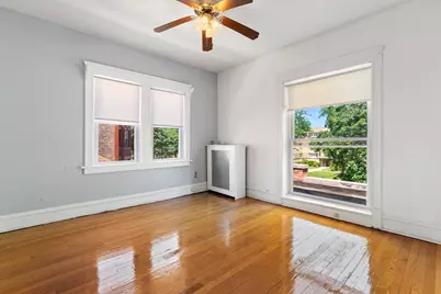 2051 E 72nd Place, Chicago, IL 60649 - Photo 11