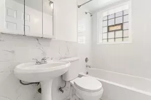 2051 E 72nd Pl, Chicago, IL 60649 - Photo 17